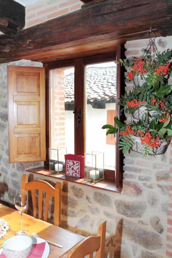 Casa De Piedra Villa Valderrueda Exterior photo